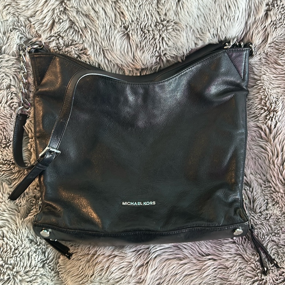 Leather and silver Micheal Kors shoulder bag